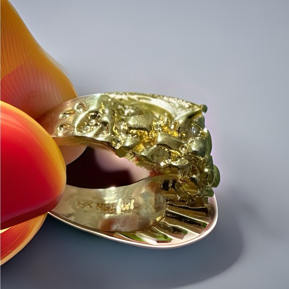 Men’s 18k Gold Ring with Diamond Accents
